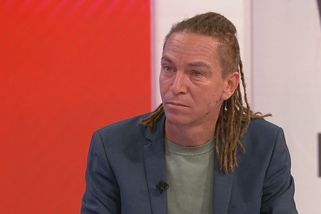 Bartoš: Ostříhám si dredy, když Piráti porazí SPD. Politikům poslal vzkaz kvůli útoku na Babiše