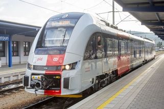 Jízdné v hromadné dopravě po středních Čechách a Praze má zdražit skoro o třetinu - Novinky