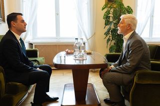 Macinka zveřejnil SMS od prezidenta - Novinky