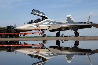Ruský Su-57D by mohl redefinovat vzdušnou převahu. Jako velitelství odřídí drony, rakety i celou bitvu z kokpitu