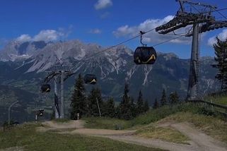 Z centra Schladmingu rovnou do Alp. Lanovka Planai je branou do hor - Novinky