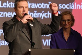 Stanislav Šulc: Komunisté mají nového šéfa. Zajímá to ještě někoho? Ano, Babiše a Okamuru