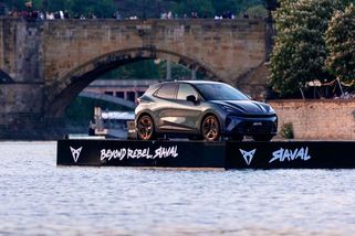 Elektrická Cupra Raval připlula do Česka, láká cenou pod 650 000 korun - Novinky