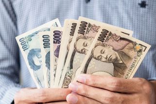 Jen znovu oslabuje, zásah USA a Japonska rychle ztrácí účinek - Novinky