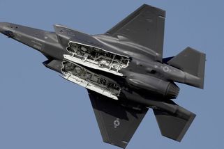 Turecko prodalo ruské S-400. Nákup amerických F-35 se přiblížil - Novinky