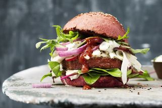 Český masný průmysl uspěl jen napůl. „Veganský kuřecí burger“ zmizí - Seznam Zprávy