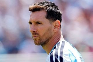 Zlomený Messi pochybuje o pokračování kariéry - Sport.cz