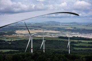 Brusel může akcelerační zóny odmítnout. Tři gigawatty se do oblastí pro obnovitelné zdroje vejdou jen na papíře