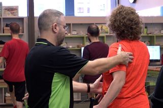 Od bolesti zad i výhřezu ploténky může pomoci Smíškovo cvičení - Novinky