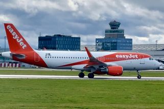 Airbus A320: Příprava ke startu – tohle stojí za to vidět! | Runway