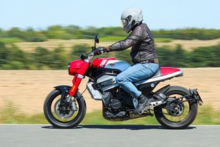 Nová Jawa 730 Twin konečně v testu: Tak jaká vlastně je nová, česká motorka? - Garáž.cz
