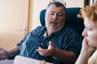 Policie prověří případ potoka, jehož koryto starosta odklonil bez povolení - Seznam Zprávy