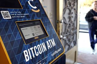 Cena bitcoinu roste, poprvé překročila 105 tisíc dolarů - Novinky