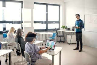 Ministerstvo školství znovu podpoří kurzy češtiny pro ukrajinské studenty - Novinky
