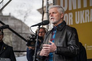 Češi se znovu sešli na podporu Ukrajiny. Je to i naše válka, prohlásil Pavel