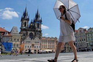Víkendové supertropy utne studená fronta - Novinky