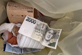 Nejhorší spořicí účty (červenec 2026): 1 banka dá na férovku 0 %, je to ostuda. Češi, berte ty lepší