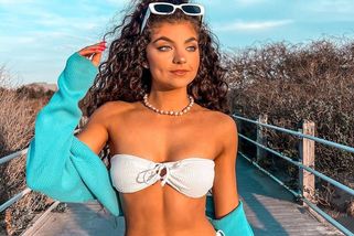 Tohle není její sestra, ale sexy máma (56): Krásná brunetka (23) má pikantní problém - Super.cz