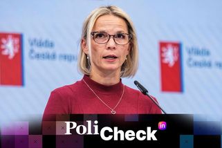 Nejezdili jsme na drahé dovolené, naříkala ministryně Mrázová. Má jich přitom plný instagram - Novinky