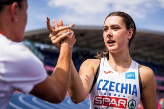 Mladá Češka vedle šampionky. Koukala jsem na ni v televizi, teď spolu závodíme, žasne - Sport.cz
