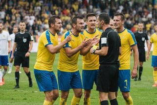 Příšerný zářez Teplic na Spartě! Rozhodčí absolutně nezvládají úvod ligy - Médium.cz