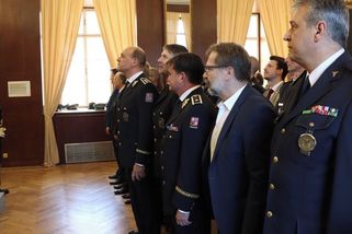 Bývalí generálové policie řeší zvláštní přestupek. Měli uniformy bez nášivky - Seznam Zprávy