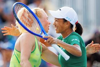 Fantazie! Siniaková znovu kraluje, slaví další titul - Sport.cz
