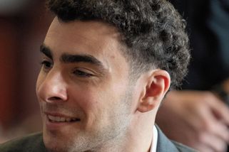Ostře sledovaný proces v New Yorku, vrah šéfa United Healthcare přiznal vinu - Novinky