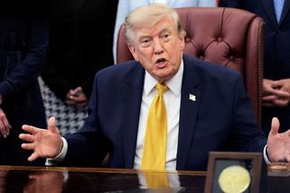 Trump uvalil cla na drony - Novinky