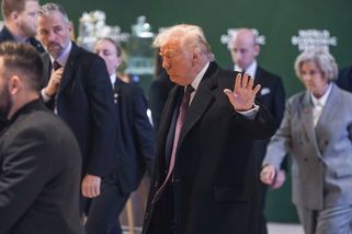 Co se děje s Trumpovým pozadím? Lidé nad virálním...