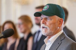 Pavel v kšiltovce přijal na Hradě wimbledonské finalistky. Splnil jsem slib,vysvětloval
