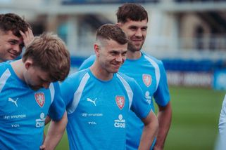MS fotbal | Zkuste si dvakrát přeběhnout hřiště. Kritika z Česka? Noviny nečtu, říká Suchopárek - Sport.cz
