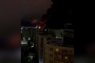 Továrna na rakety i rafinérie? Hoří průmyslový areál v ruské Kaluze, letěly na něj drony - Novinky