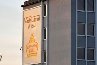 Kuřecí křídla známého českého výrobce obsahují nebezpečnou bakterii. Nejezte je, varují experti