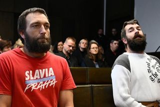 Hanobení národa, podněcování k nenávisti. Tušla s Čermákem poslal soud do vězení - Seznam Zprávy