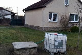 Koupili dům se studnou. Po několika měsících zjistili, že vodu nesmějí používat