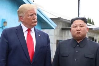 Mám dobré vztahy s Kimem. Trump nařídil omezit cvičení americké armády s Jižní Koreou - Novinky