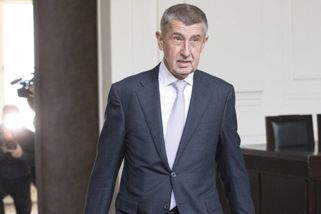 Jednou estébákem, vždycky estébákem. V úterý probě...