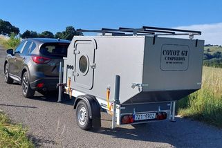 Karavan snadno a levně: Obytnou krabici ze Zlína dáte na obyčejný vozík a už kempujete - Garáž.cz
