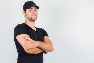 Ochranka mi chtěla prohledávat tašku na pokladně. Když jsem řekla, kdo jsem, rychle se stáhla - Médium.cz