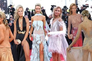 Skandál v Cannes! Aristokratka ignorovala zákaz nahoty a ukázala víc, než měla