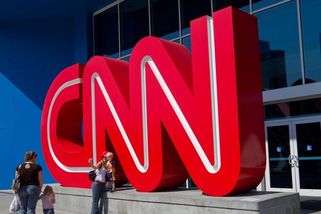 Tři zaměstnanci CNN přišli do práce nenaočkovaní, dostali vyhazov - Novinky