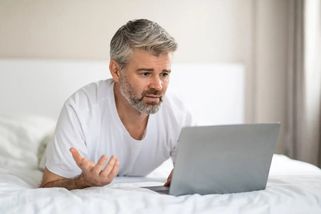 Celebrity si stěžují na nízké důchody. Lidé je nešetří: Zedník si v 75 letech přivydělávat nemůže