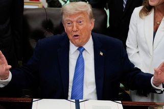 „Ať ropa teče!“ Dohoda mezi USA a Íránem rozhýbala trhy - Seznam Zprávy