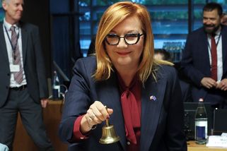 První várka lidových dluhopisů je rozebraná. Tratí ten, kdo na ně nemá - Seznam Zprávy