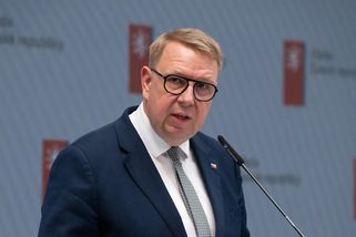 Juchelka avizuje jeden z nejvyšších růstu veřejných platů. Chce i větší růst důchodů - Echo24.cz