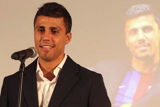 Potvrzeno. Nejlepší fotbalista MS přestoupil do Barcelony - Sport.cz