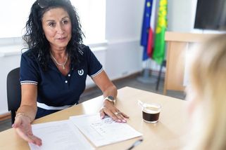 Nemůžeme dělat dluhy jako stát. Obcím se nelíbí kritika, že moc spoří - Seznam Zprávy