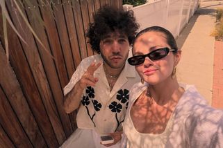 Romantické gesto, nebo čiré šílenství? Manžel Seleny Gomez strávil osm dní na moři, jen aby ji mohl vidět