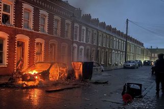 Noc hrůzy v Belfastu. Násilí mířilo na Ukrajince, Rumuny i lidi tmavé pleti - Seznam Zprávy